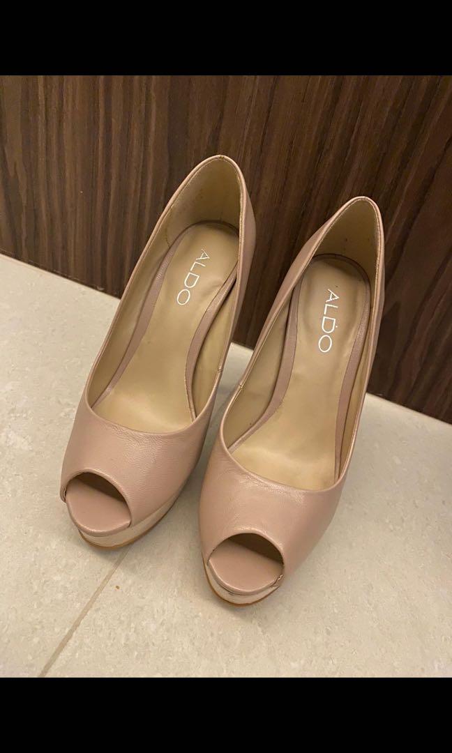 Aldo high top heel shoes