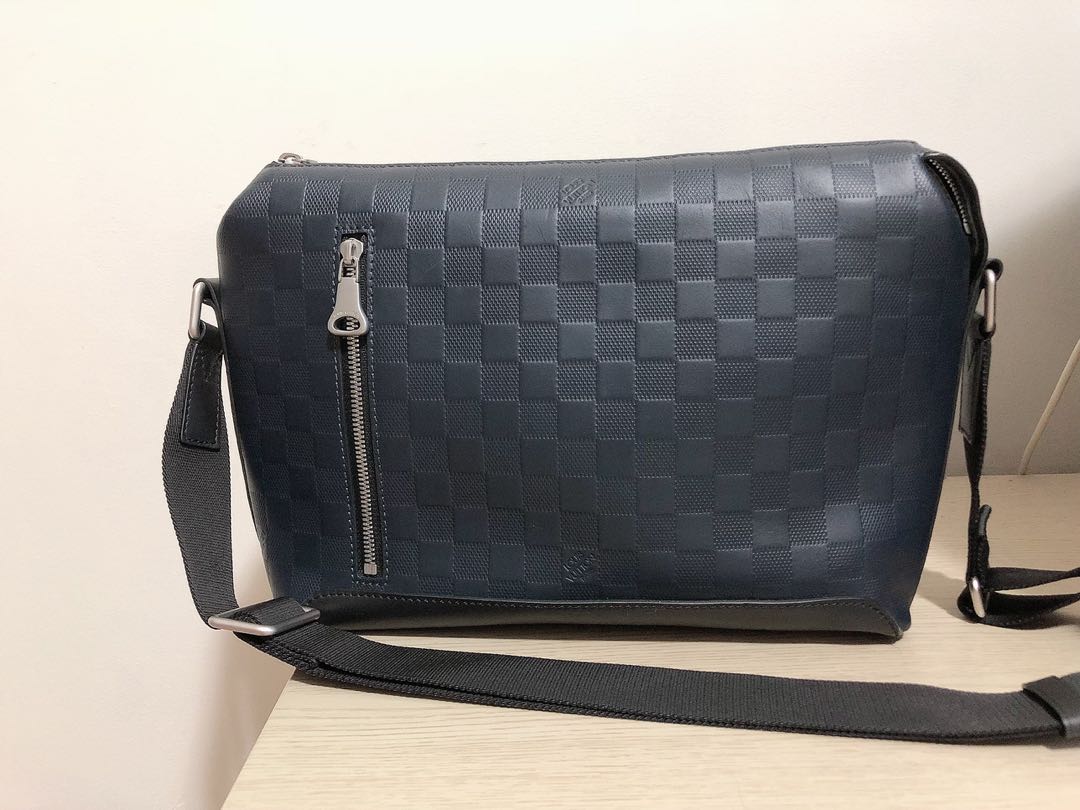 louis vuitton discovery messenger