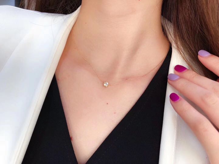 BN 18k 0.3 carat diamond necklace