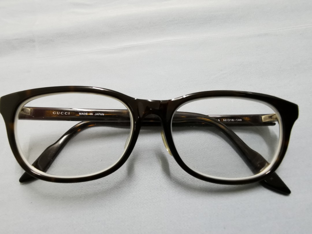 gucci frame