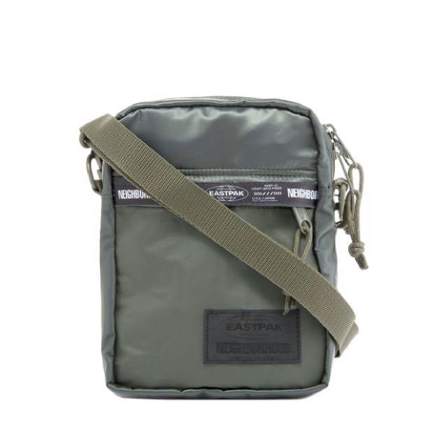 eastpak nike