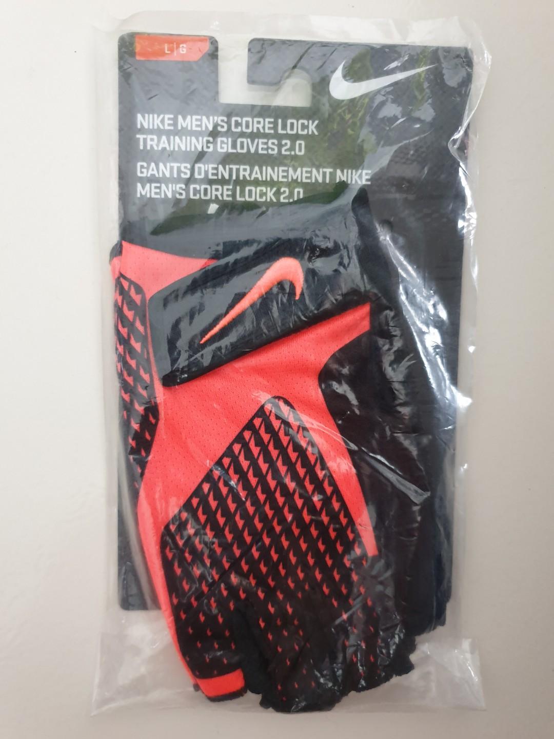 Nike Men's Core Lock Training Gloves 2.0, Sports Equipment, Exercise