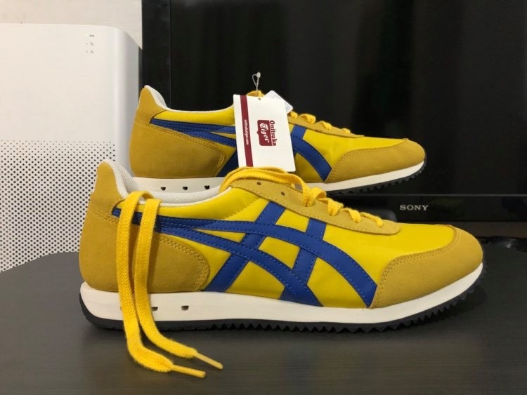 onitsuka tiger store in dubai mall