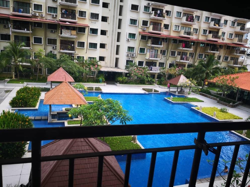 Puri Aiyu Condominium Seksyen 22 Shah Alam Pool View 2 Cover Carpark Property For Sale On Carousell