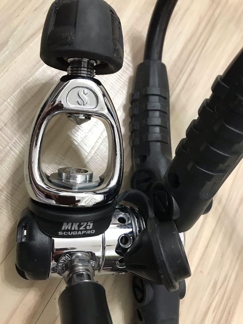 SCUBAPRO MK25 一級頭 S600 二級頭 R295 備二 二用錶 9成新 1年保固 潛水調節器, 體育器材, 健身用品, 舉重和