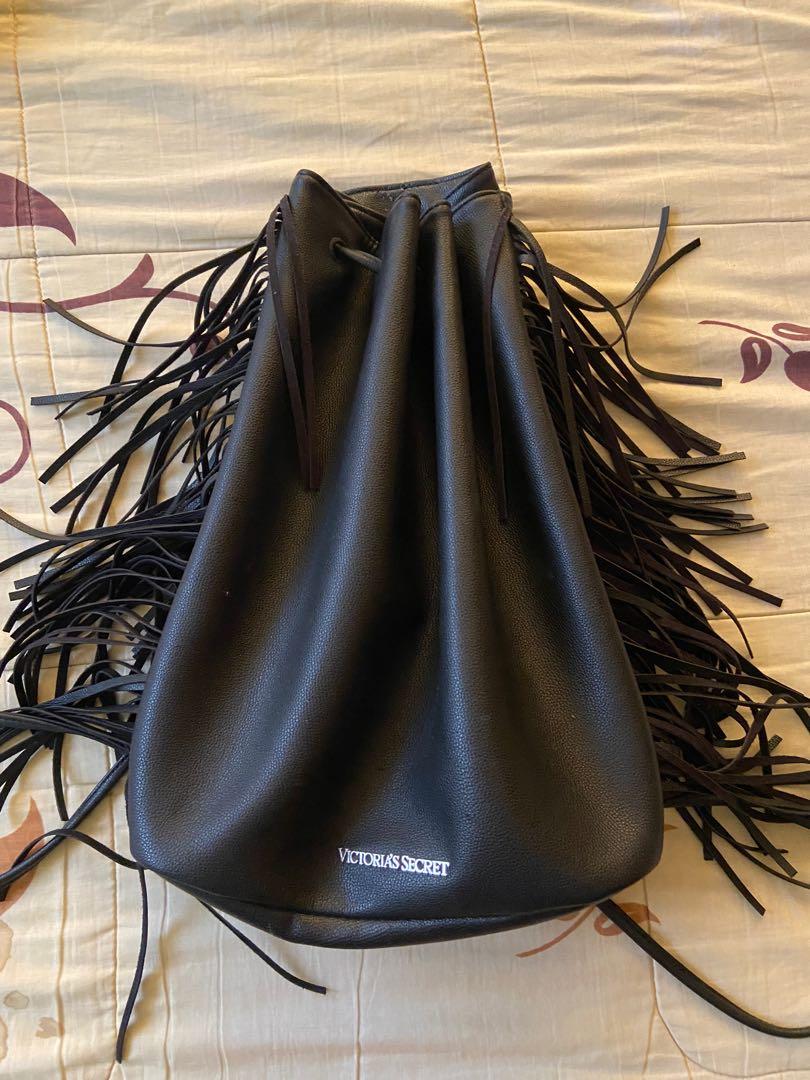 VS Backpack (Category: Backpacks) located in Manila. Submitted by secondasnew_ (Listing ID 282381151, Image 1). Description: .