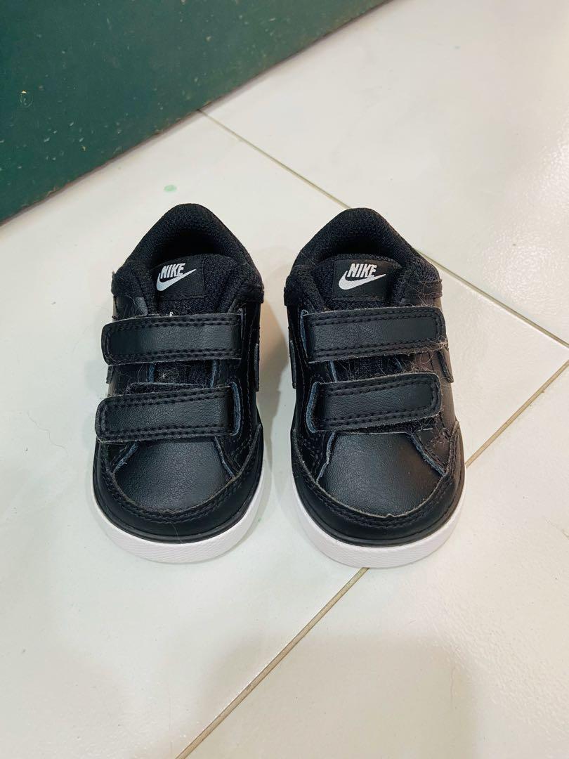 black nike baby shoes