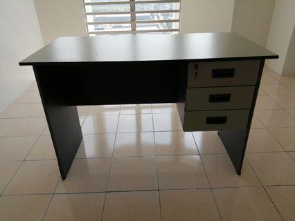 [Fixed Price/Serious buyers only] Office Table with Drawer