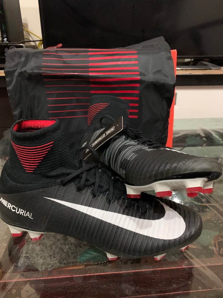 brand new nike football boots