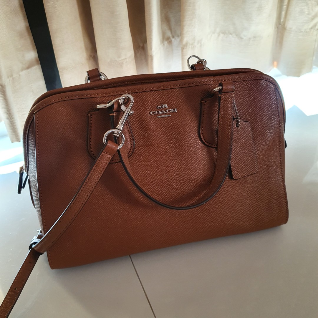 Coach Women Shoulder Bag, Women's Fashion, Bags & Wallets, Tote Bags on