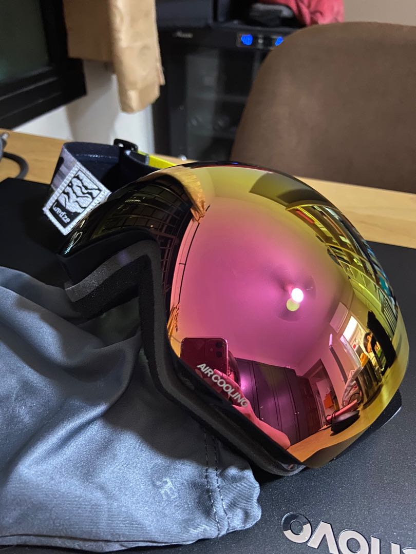 Decathlon ski goggles, Sports Equipment, Sports & Games, Water Sports