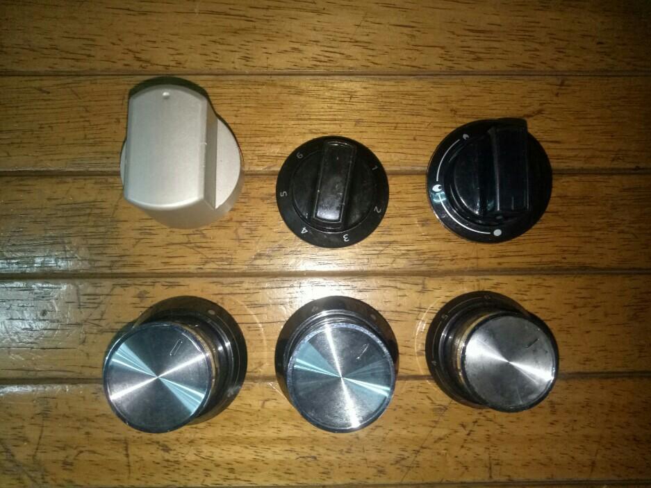 Gas range stove knob (Category: Cookware & Accessories) located in Manila. Submitted by latestproduct (Listing ID 282616565, Image 1). Description: Gas range stove knob Tel 85109484 09331240862.