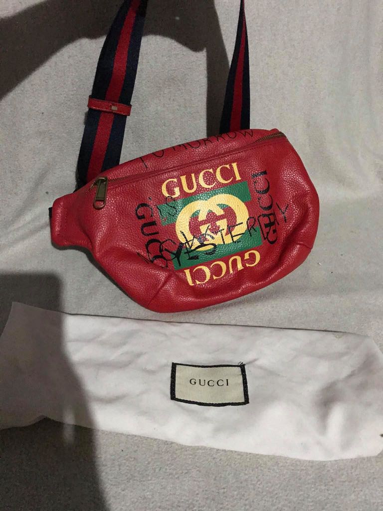 gucci fanny pack over shoulder