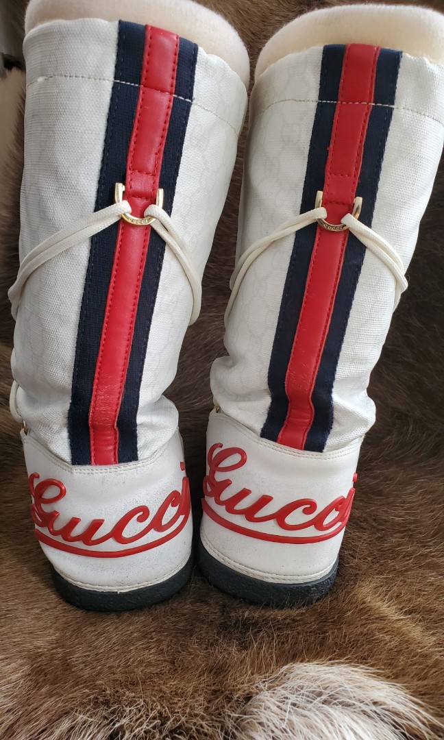 Gucci moonboots on sale