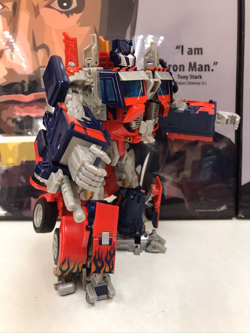 Hasbro takara 2006 shop transformers