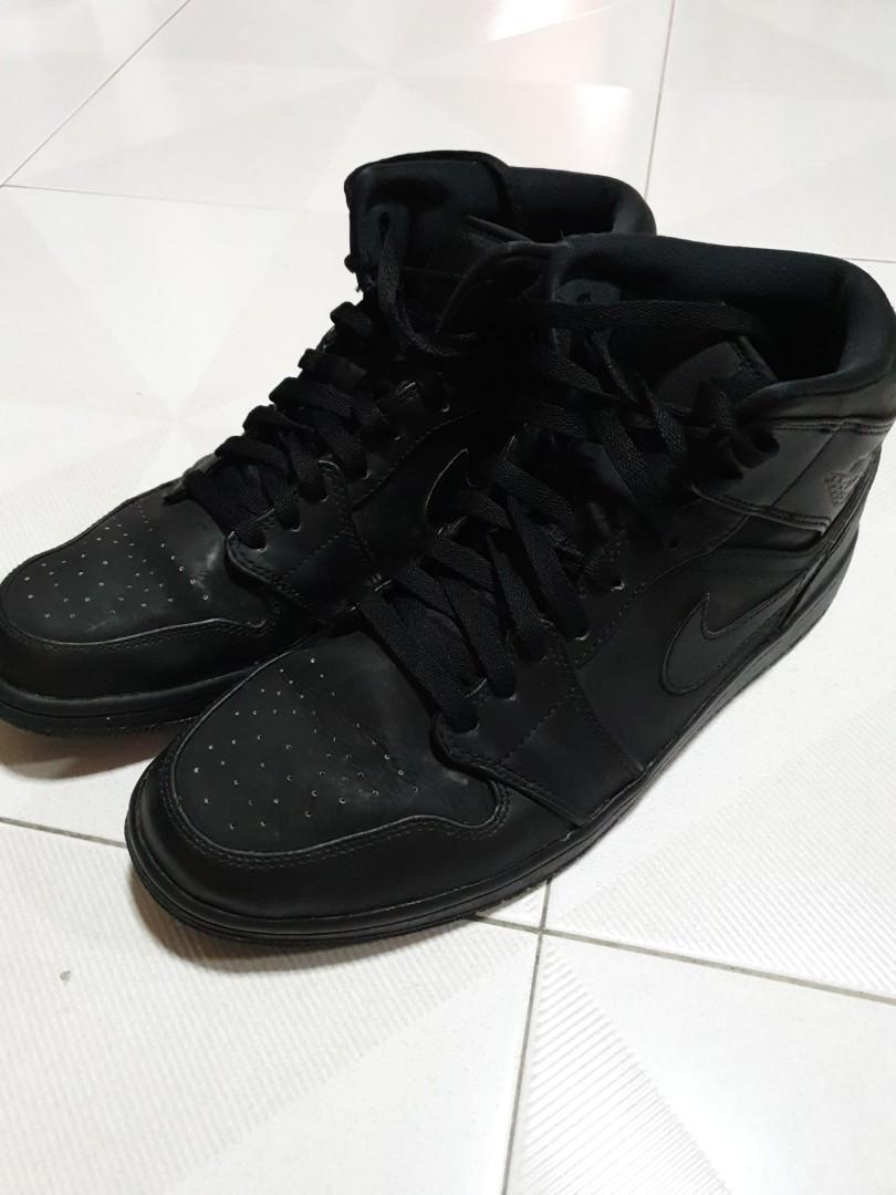 jordan 1 high triple black