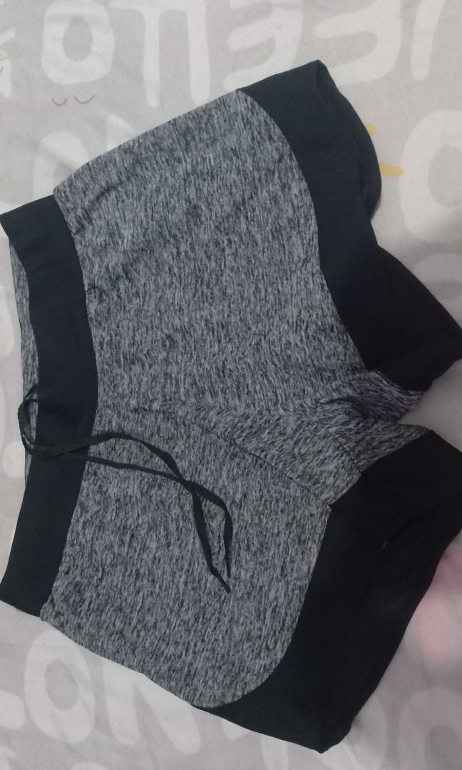 Preloved bundle shorts with freebies (Category: Other Bottoms) located in Manila. Submitted by hotflower13 (Listing ID 282518427, Image 2). Description: 2 bundle shorts preloved with freebies shorts na po. Manage your expectation nlng po please. Thank you! :) RFS: Decluttering.