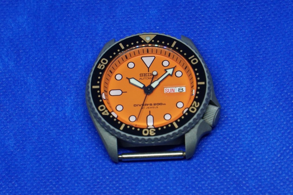 Seiko SKX011 |Modified Orange Dial Diver Watch| ##11C, Men's Fashion,  Watches & Accessories, Watches on Carousell