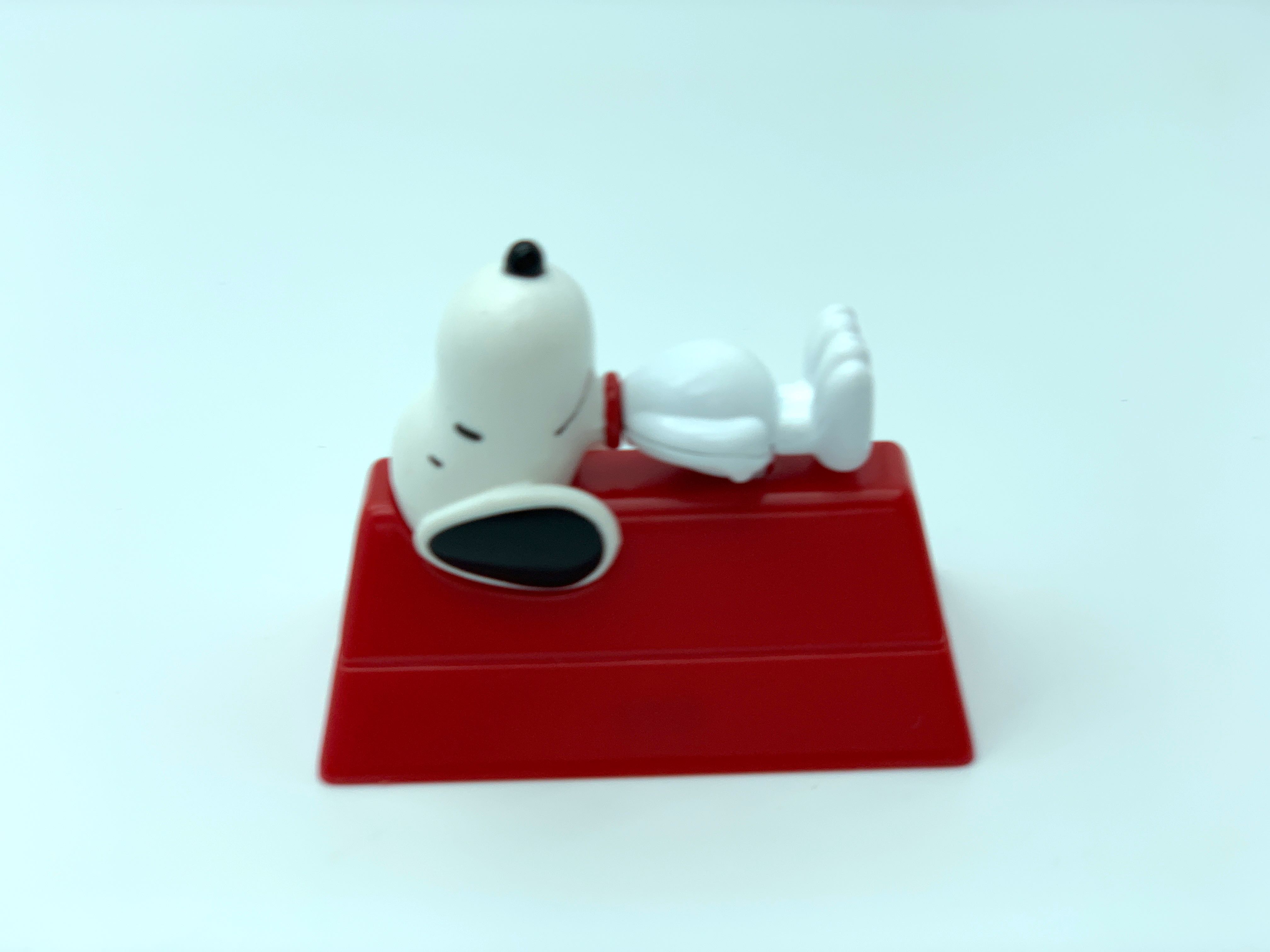 Snoopy figurine, Hobbies & Toys, Toys & Games on Carousell