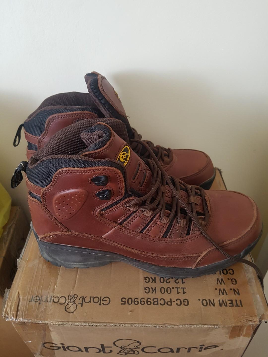 Stanley safety shoes with FREE Roadmate safety shoes, Men's Fashion