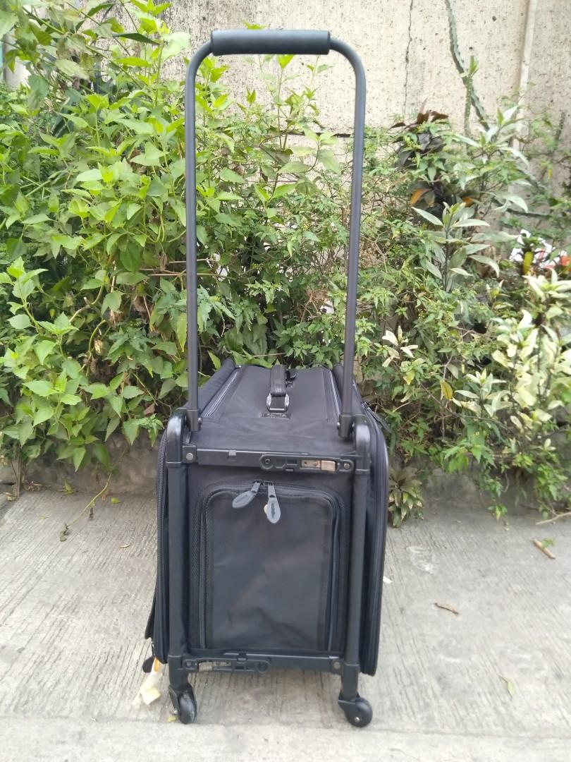 Tutto pet carrier on wheels clearance