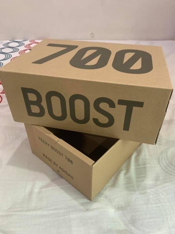 Yezzy 700 box best sale