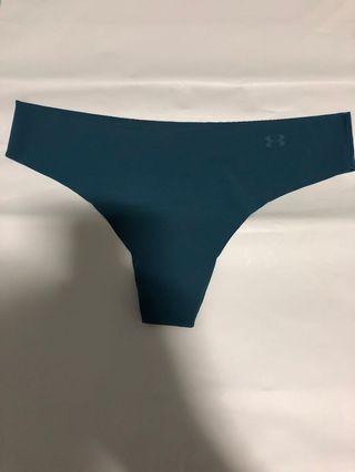 Under Amour Thongs