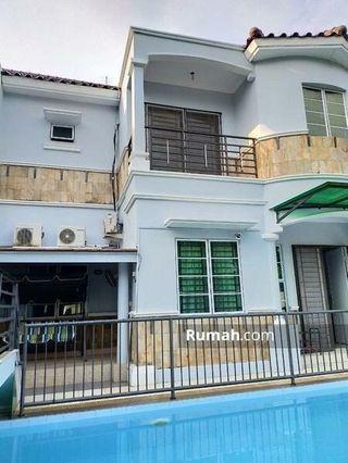 Villa Rafflesia : 4 bedroom semi -detached townhouse in Batam center (swimming pool)