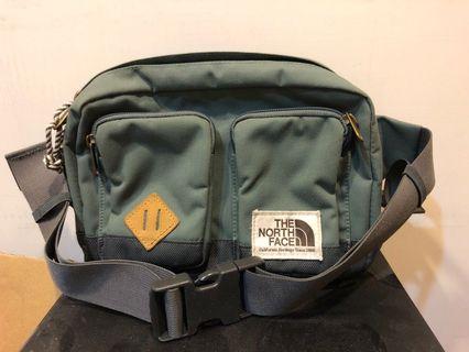 The Face North軍綠腰包