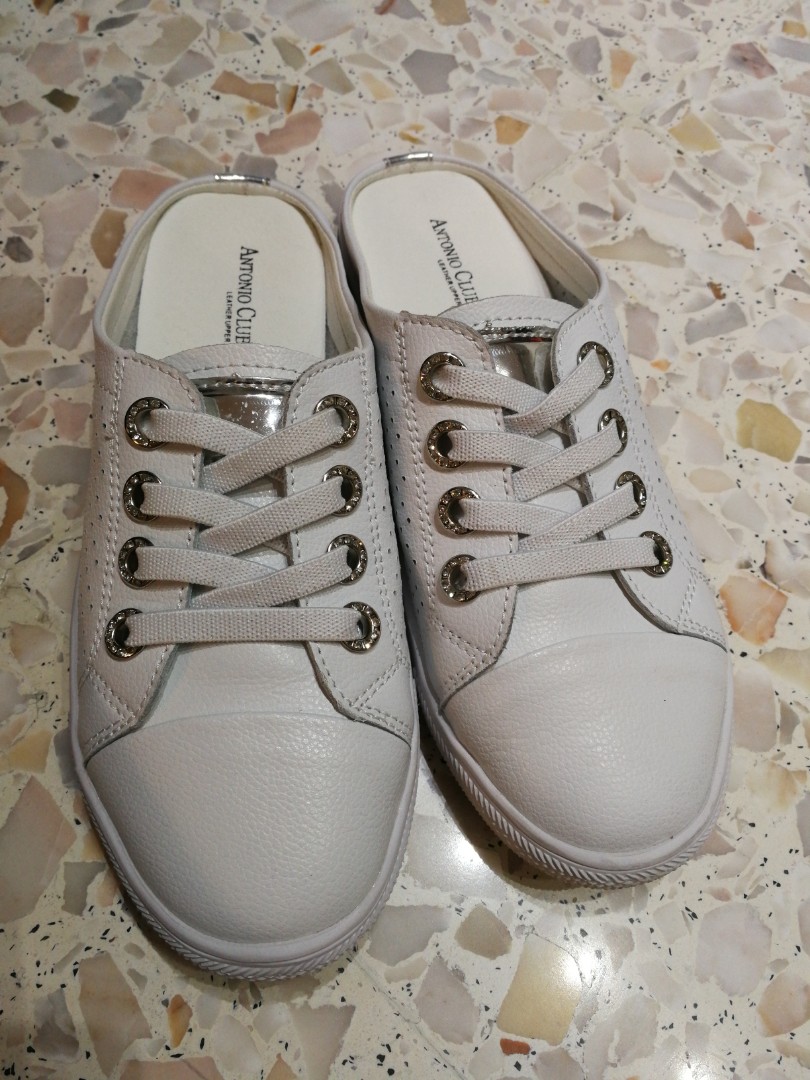 nike blazer royal qs triple white