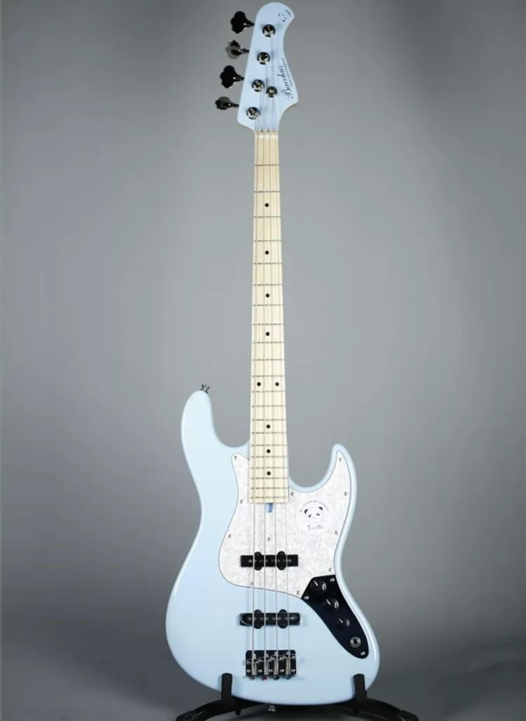 Bass second on sale hand