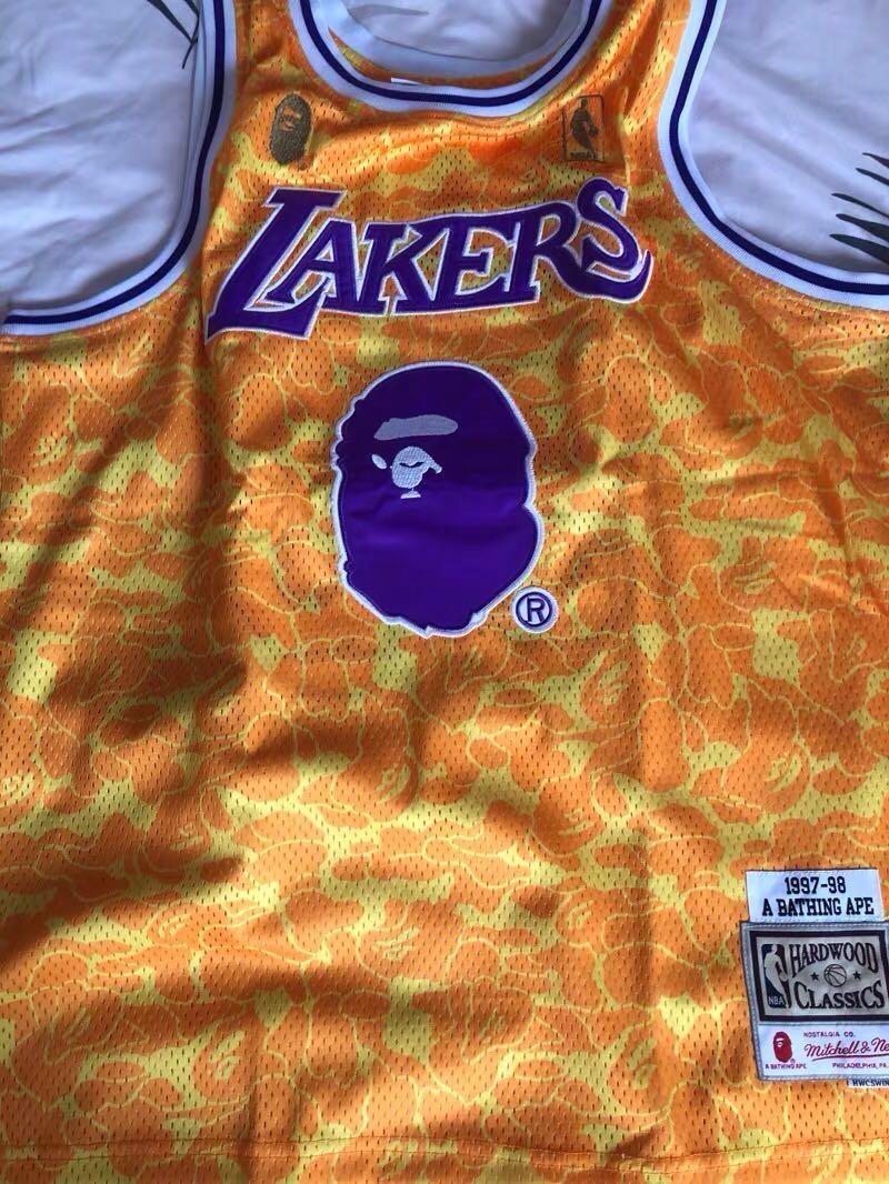 Buy BAPE x Mitchell & Ness Lakers Tee 'Yellow﻿' - 0039 100000103XMNL YELL -  Yellow