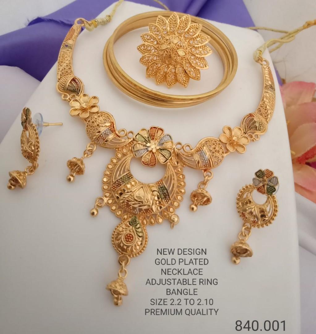 Gold plated jewellery set on sale