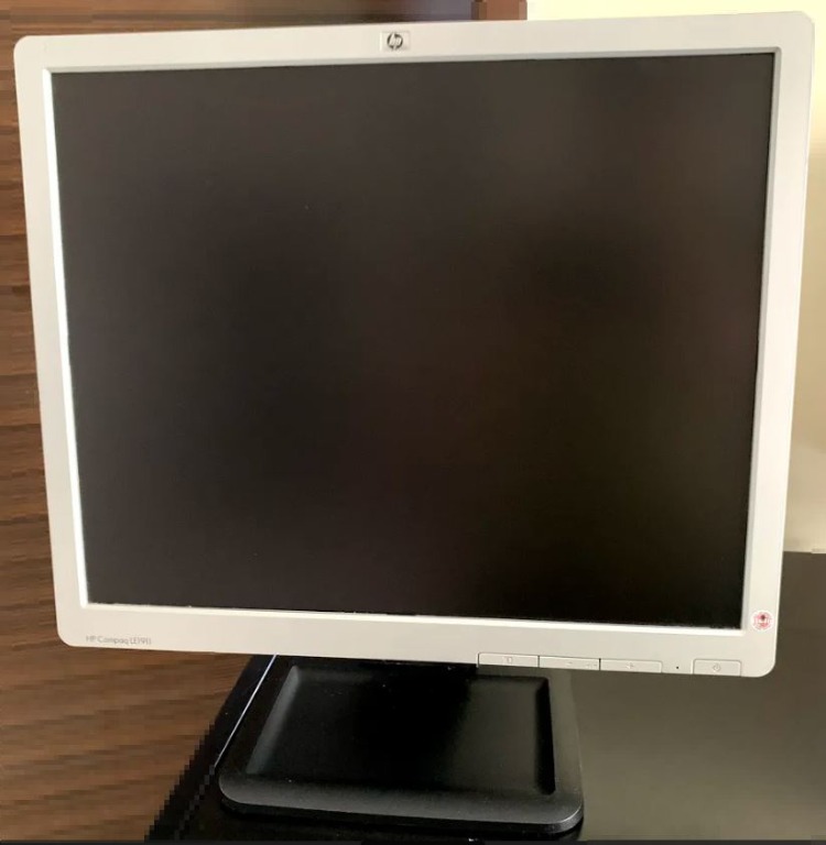 HP 19 inch LED monitor, Computers & Tech, Parts & Accessories, Monitor ...