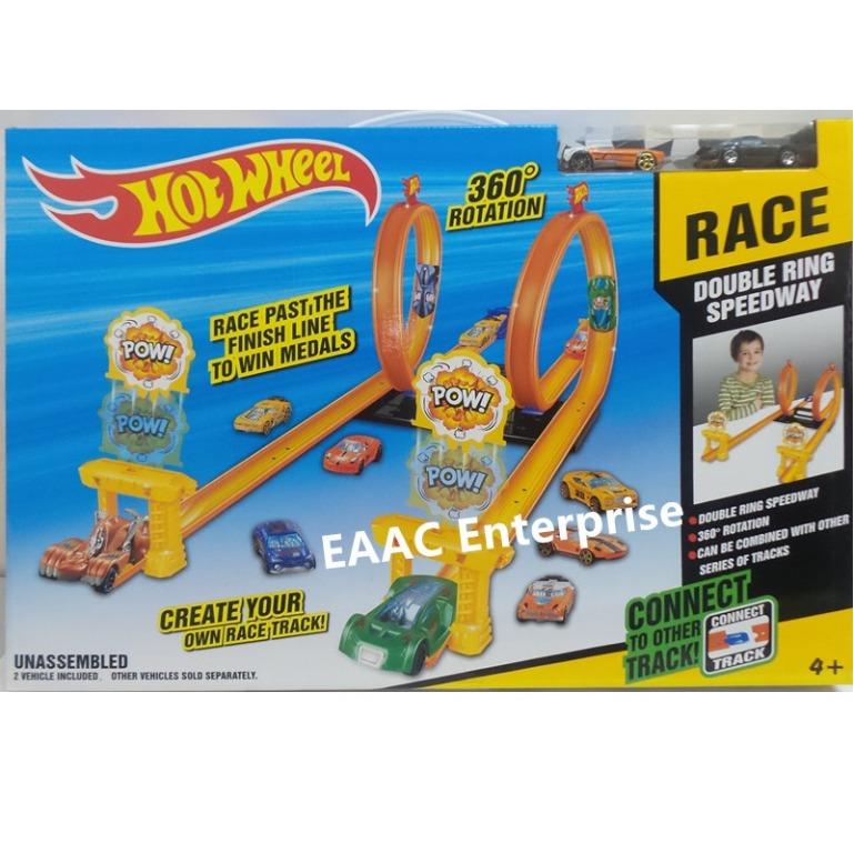 Hot wheels 2 car race track shop