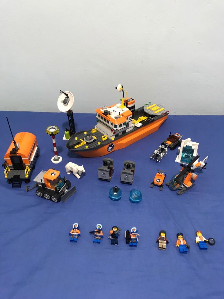 Lego City 60062 Arctic Polar Icebreaker Ship Retired Hobbies