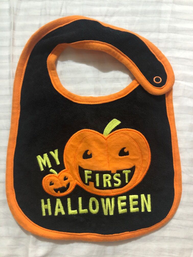 my first halloween bib