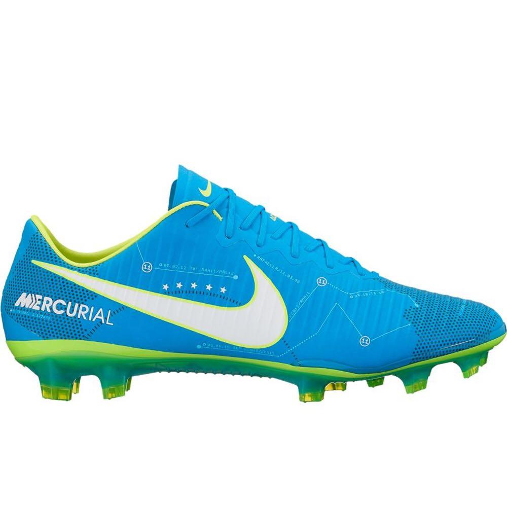 Authentic Nike Junior Soccer Boots 