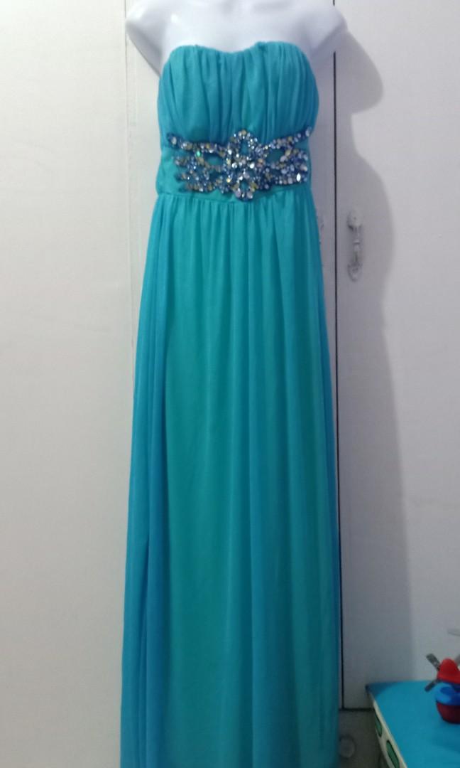 Preloved tube long gown (Category: Evening dresses & gowns) located in Manila. Submitted by hotflower13 (Listing ID 282706825, Image 1). Description: Preloved tube long gown. Nakastock lng sa cabinet bawas gamit po. Please manage your expectation. Thank you!!! RFS: Decluttering.