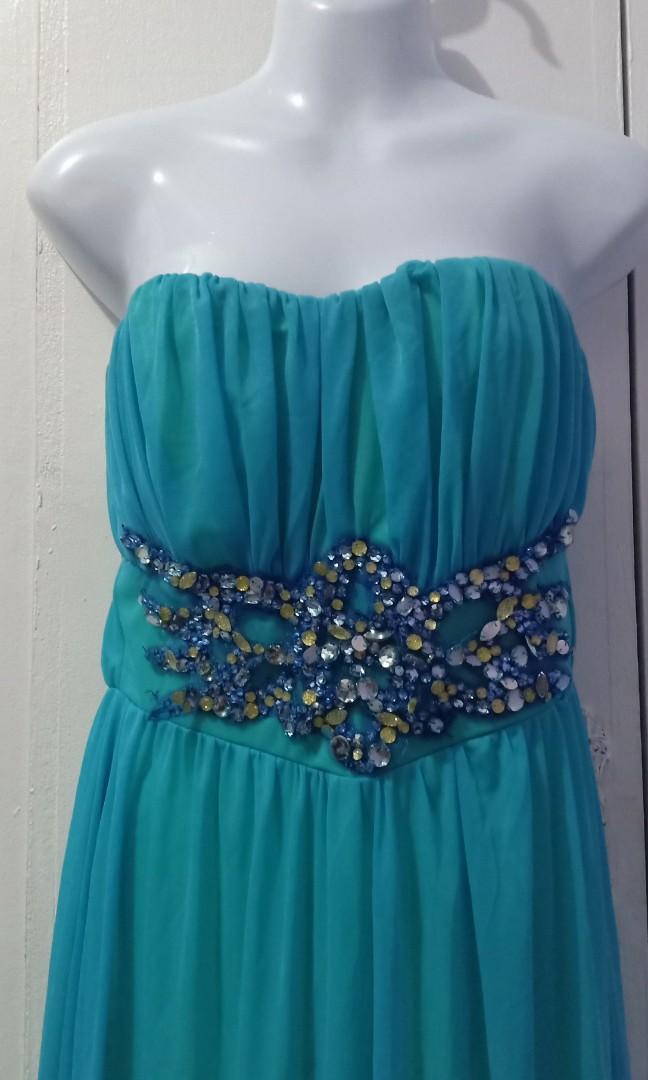 Preloved tube long gown (Category: Evening dresses & gowns) located in Manila. Submitted by hotflower13 (Listing ID 282706825, Image 2). Description: Preloved tube long gown. Nakastock lng sa cabinet bawas gamit po. Please manage your expectation. Thank you!!! RFS: Decluttering.
