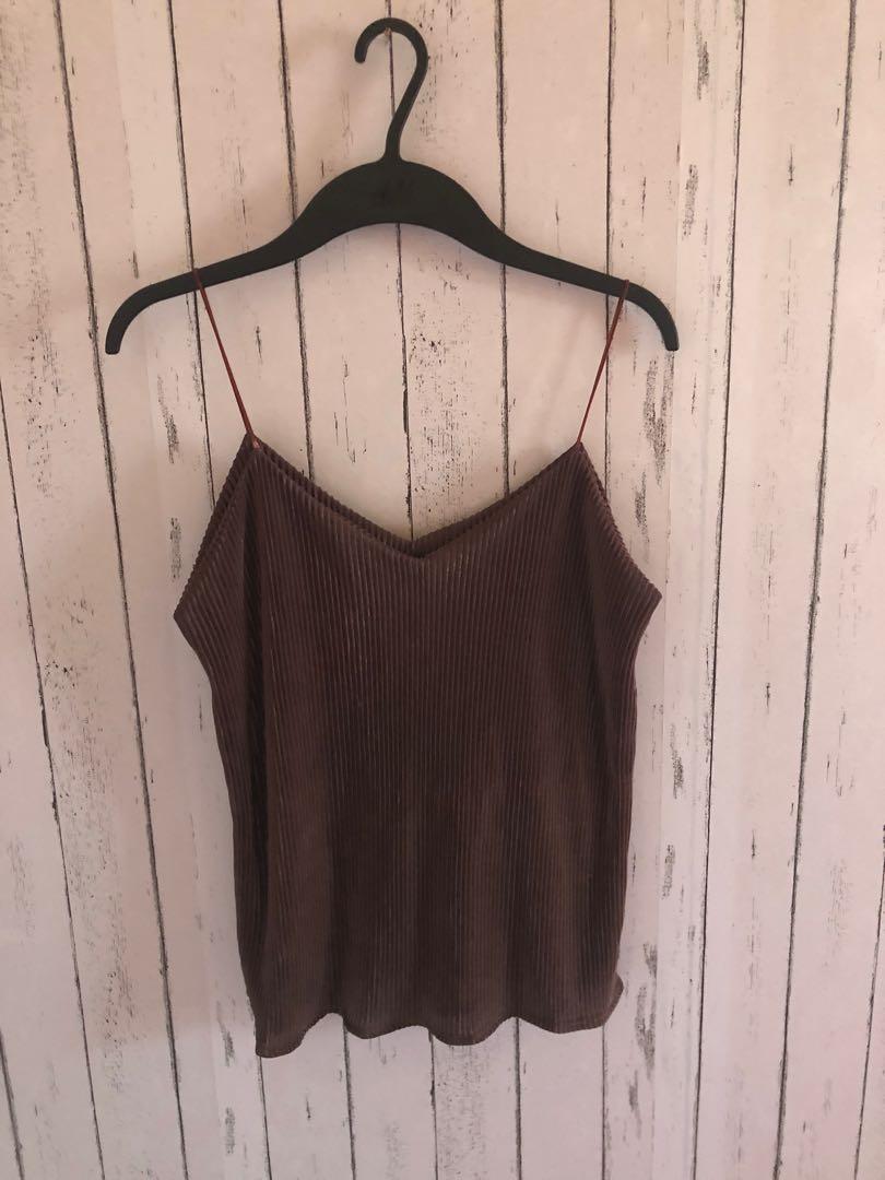 Spaghetti strap (Category: Sleeveless) located in Manila. Submitted by acloved (Listing ID 282749687, Image 2). Description: .