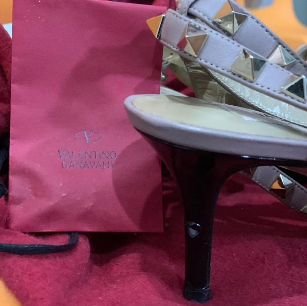 Valentino Garavani Pumps Rockstud Heels For Sale Women S Fashion Shoes Heels On Carousell