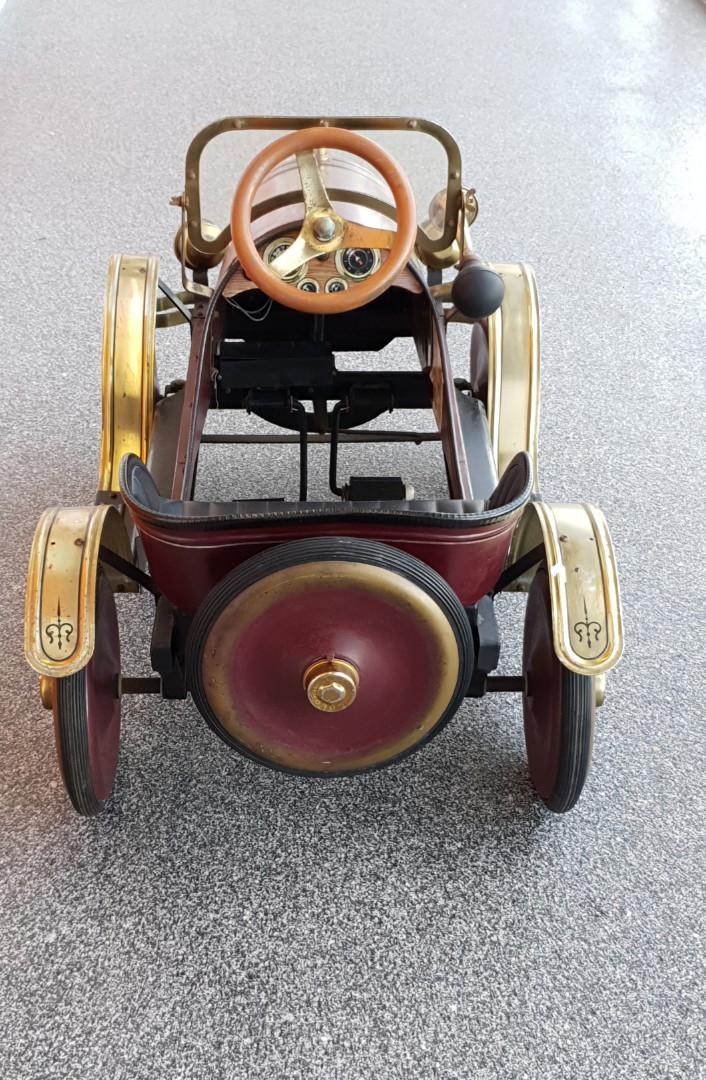 Deluxe roadster pedal car clearance