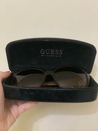 Guess 墨鏡