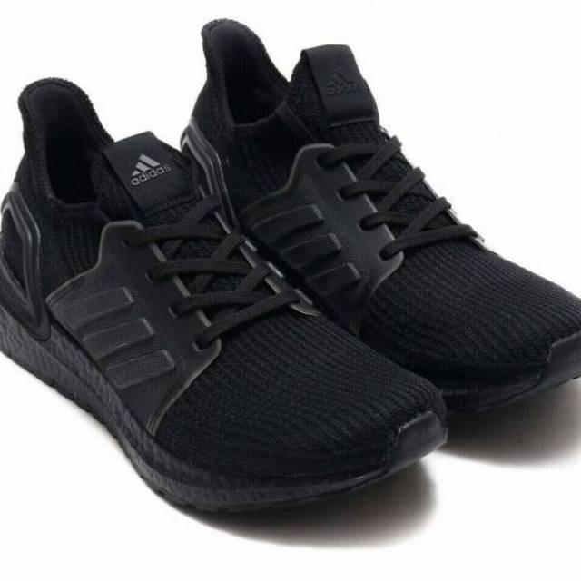 Ultraboost 2019 triple black deals