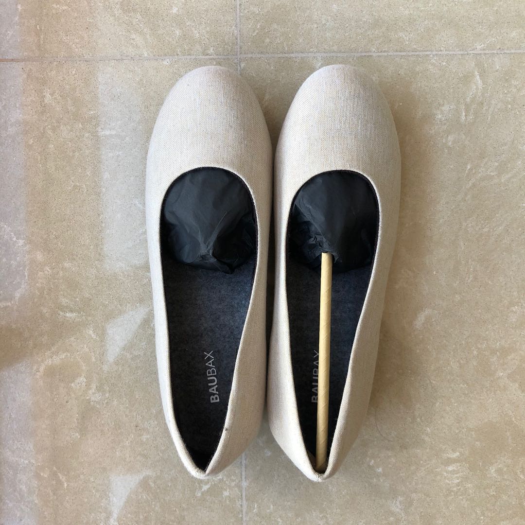 Baubax Travel Shoes in Beige Dressy Flats