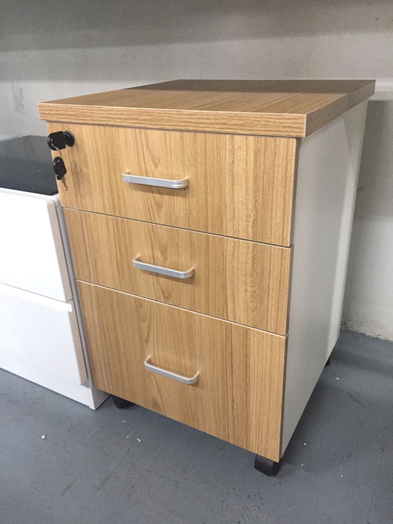 Chest Of Drawers/ office table/ office drawer, Furniture, Shelves & Drawers on Carousell