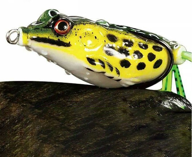 Fishing Lure Soft Plastic Frog , Gewang Katak Pancing Haruan / Toman 5cm,  Sports Equipment, Fishing on Carousell
