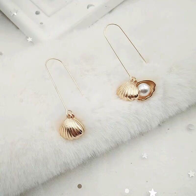 Gold Seashell with Pearl Dangling Earring Women s Fashion