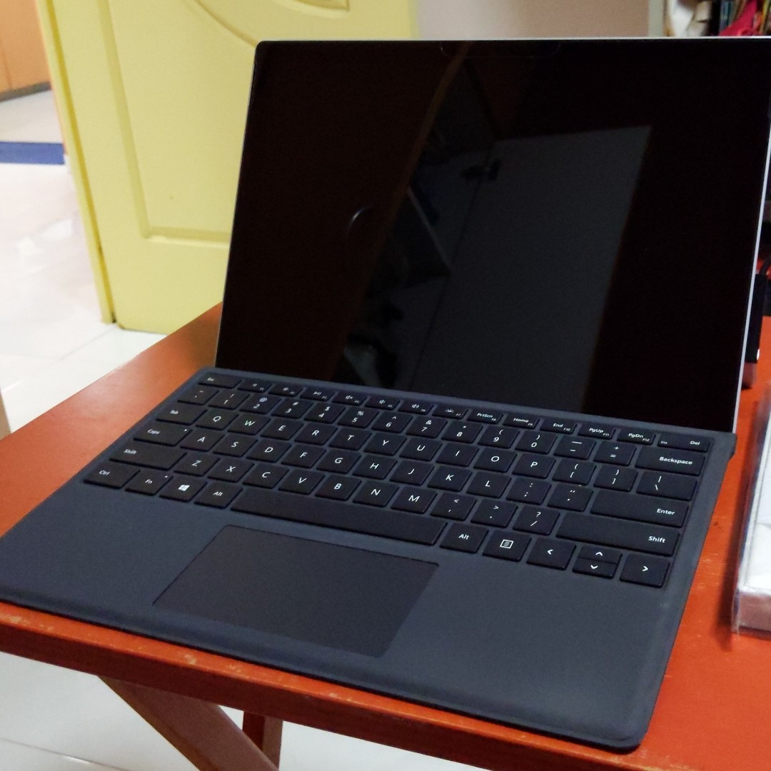 Microsoft Surface Pro 5th Gen Computers Tech Laptops Notebooks On Carousell Microsoft Surface Pro 5th Gen Computers Tech Laptops Notebooks On Carousell